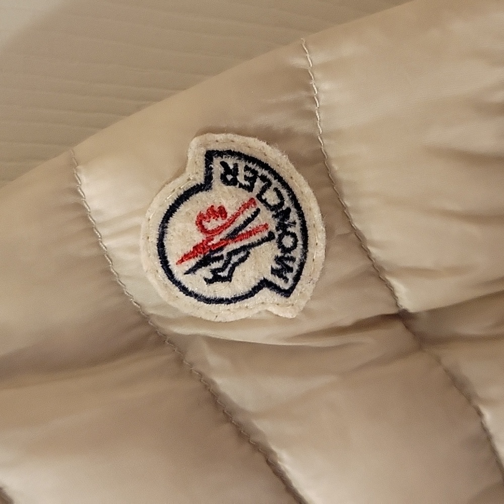 100% Authentic Moncler Down Packable Light Weight… - image 7